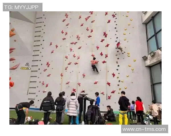 重庆攀岩队的盯防体系与攀岩战术的深度解析与应用探讨